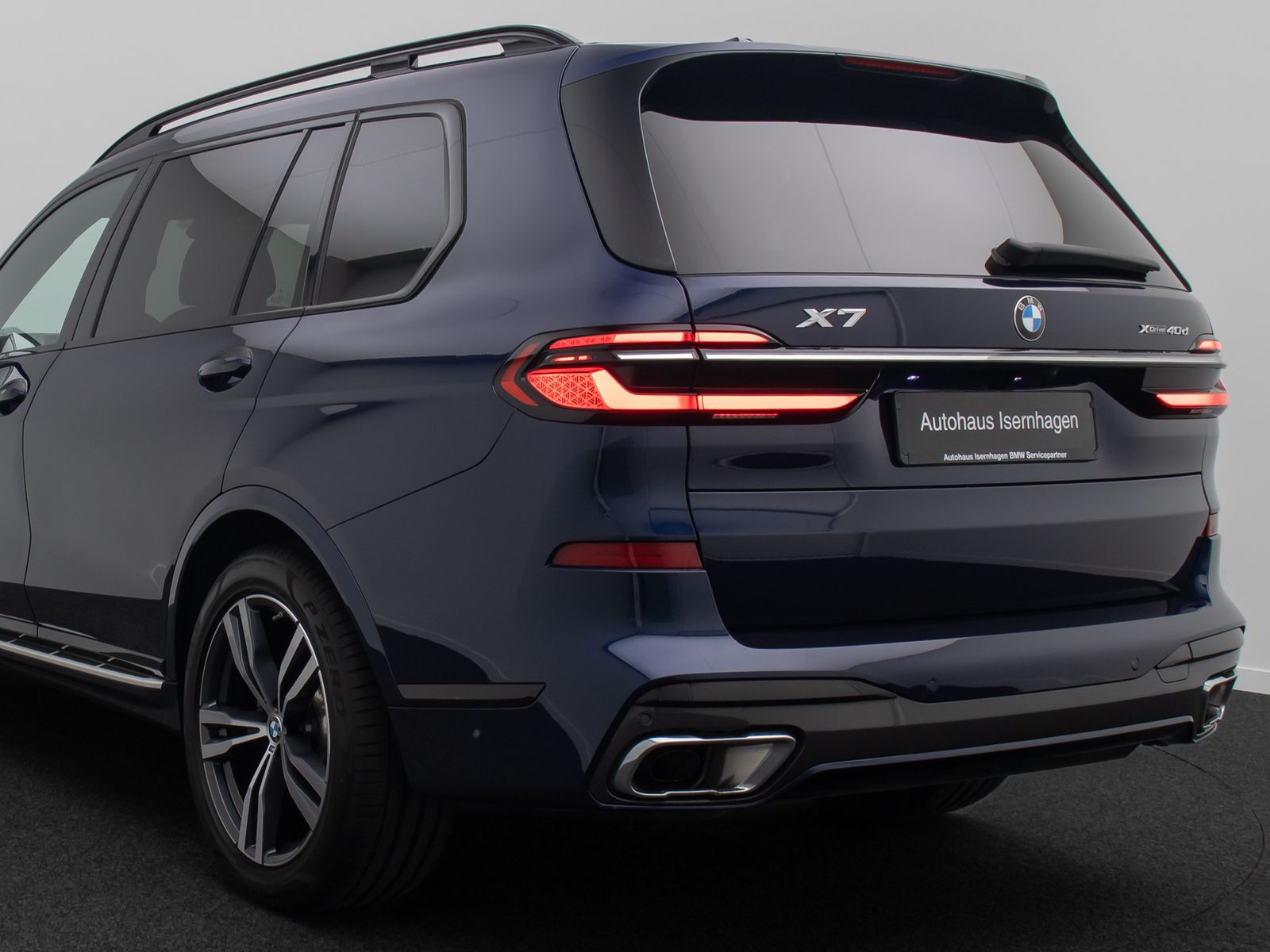 Fahrzeugabbildung BMW X7 xD40d M Sport 360&deg; SkyLounge H/K Individual