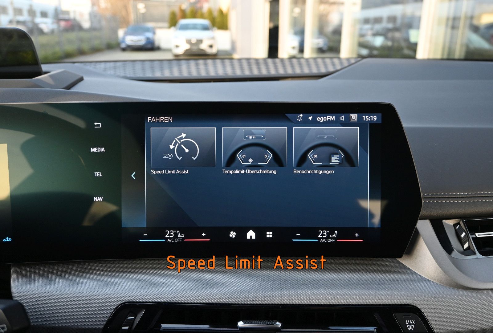 Fahrzeugabbildung BMW 223i xDr. Active Tourer °AHK°HEAD-UP°MEMORY°360°