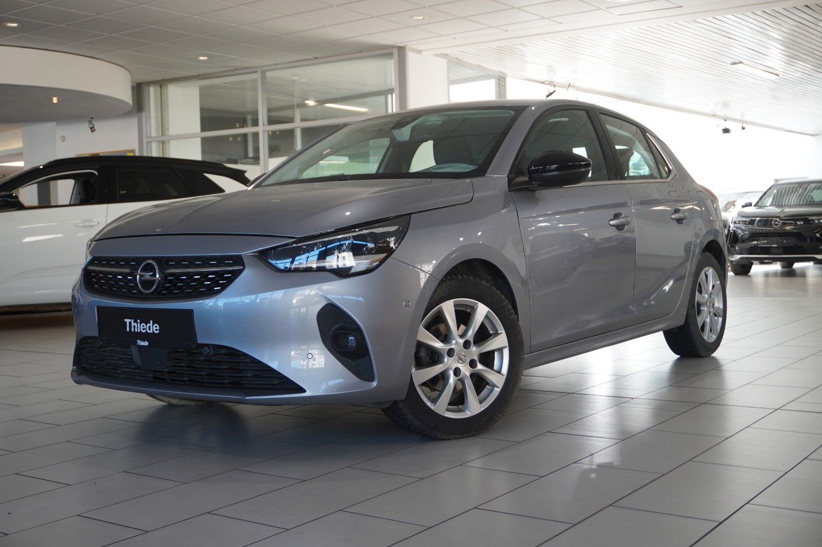 Fahrzeugabbildung Opel Corsa F 1.2 ELEGANCE NAVI/LED/KAMERA/SHZ/VIRT.