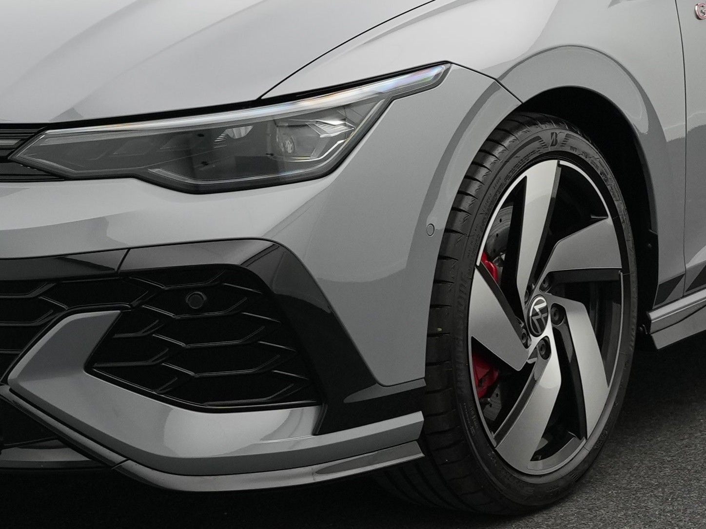 Volkswagen Golf VIII GTI Clubsport 2.0 TSI DSG IQ.LIGHT*18" foto 22