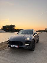 Porsche Macan Turbo Turbo - Porsche Macan von privat