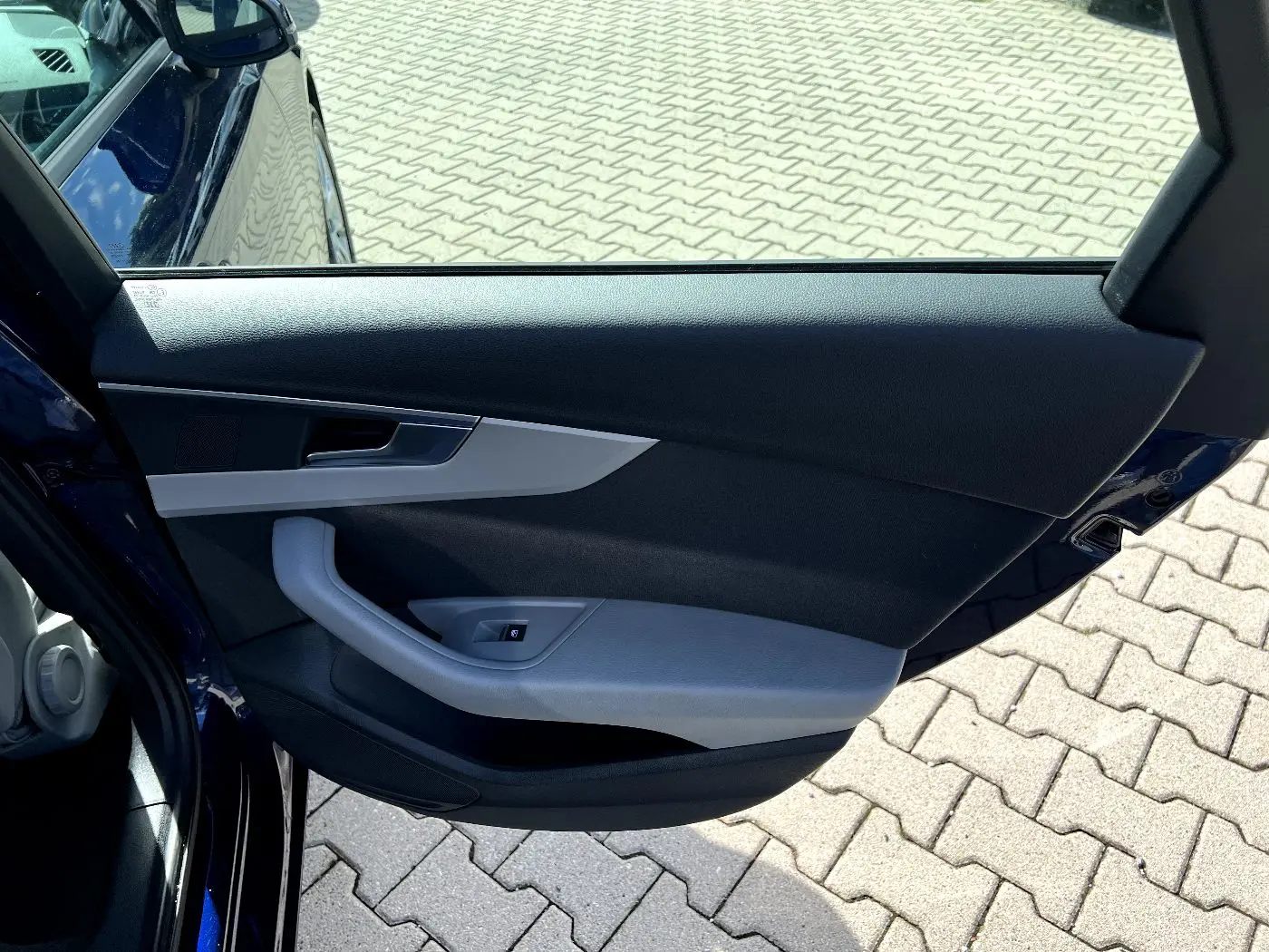Audi A4 40 TDI S-tronic *LED Navi Standh. AHK DAB Alu, миниатюра 14