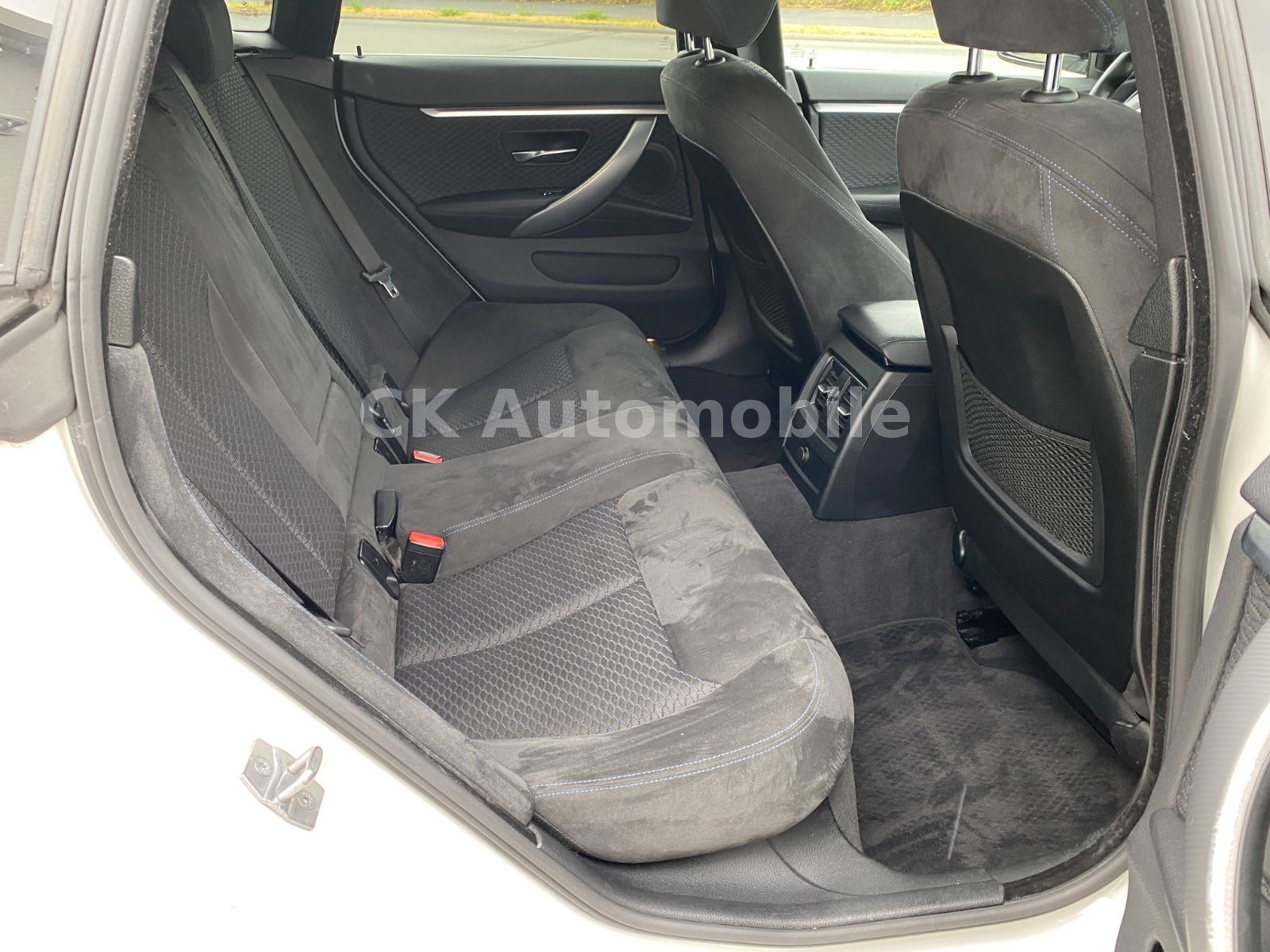 Fahrzeugabbildung BMW 430d xDrive Gran Coupe M-Sport/Navi/Head-Up/LED