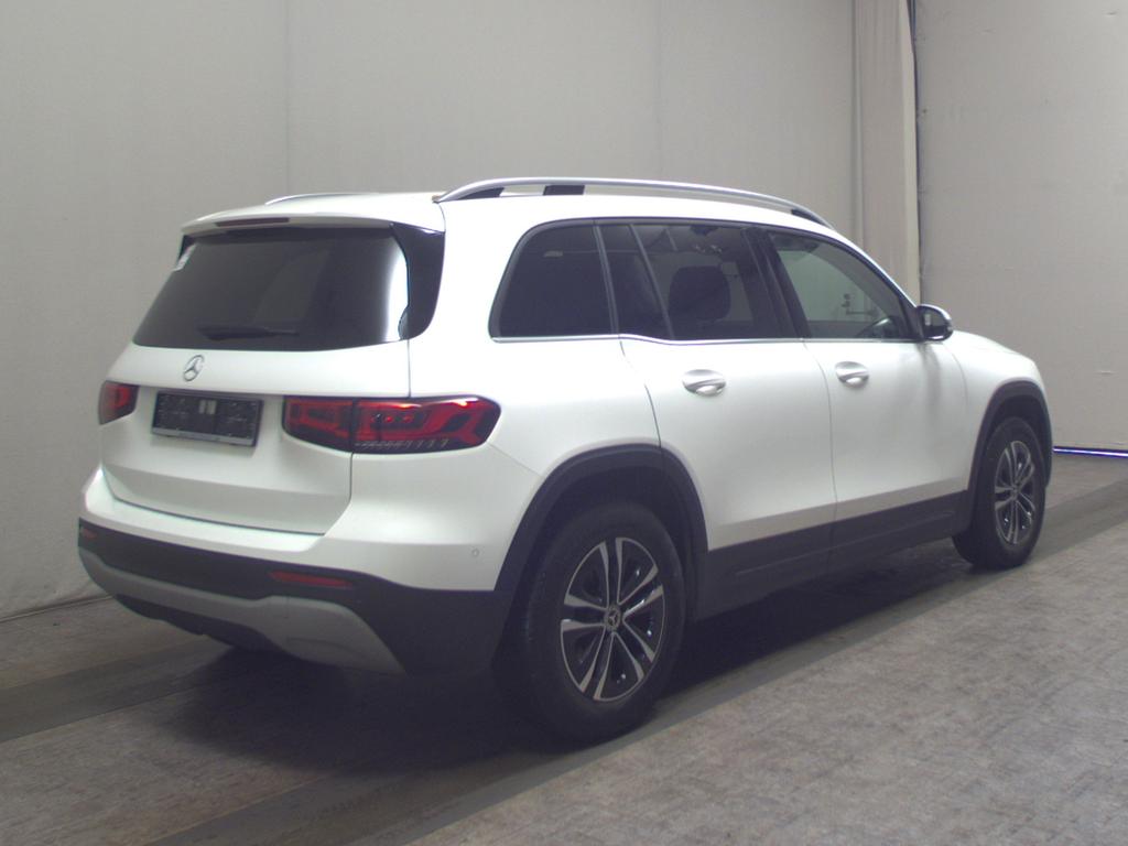 Mercedes-Benz GLB 180