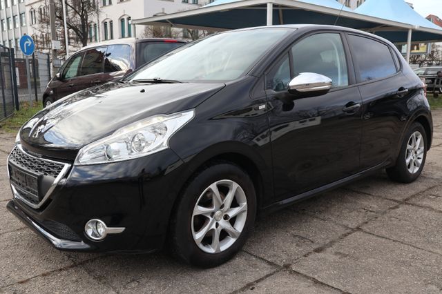 Peugeot 208 Style*Navi*Alu*PDC