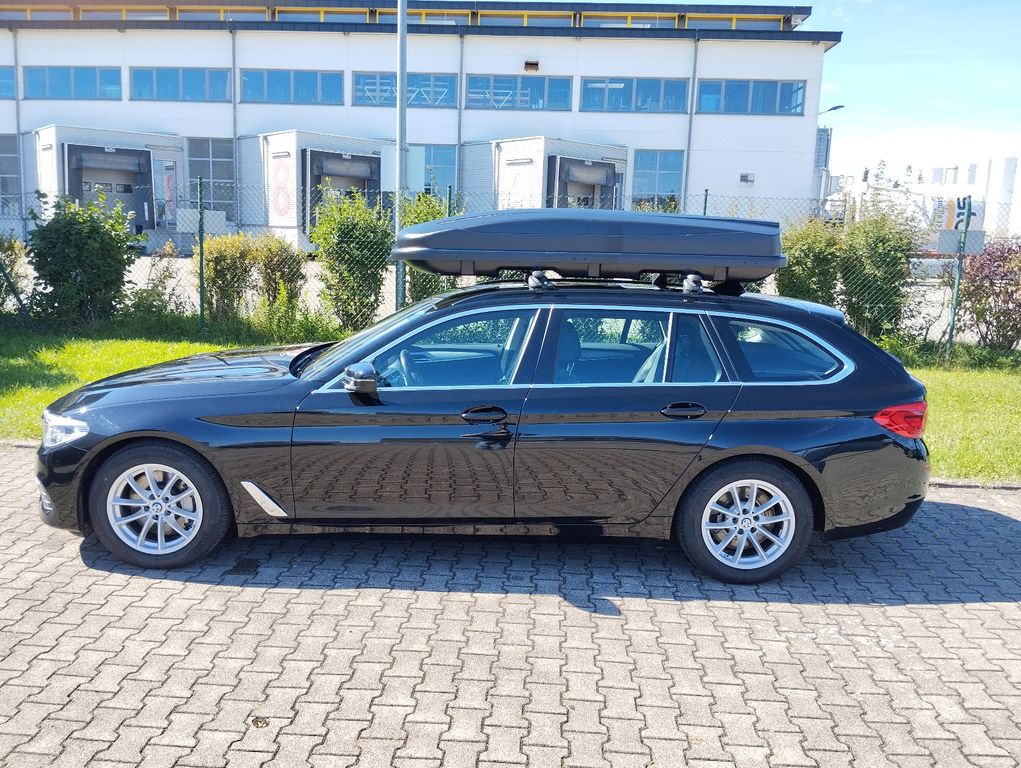 Image of BMW 530