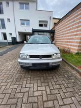 Volkswagen Vw golf Avenue Klima Tüv neu 09/27 - Volkswagen Golf: Avenue