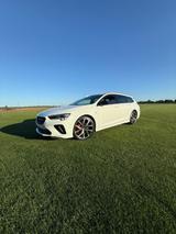 Opel Insignia 2.0 Turbo GSI 4x4 ST GSI Performance  - Opel Insignia mit Benzin-Antrieb: Gsi