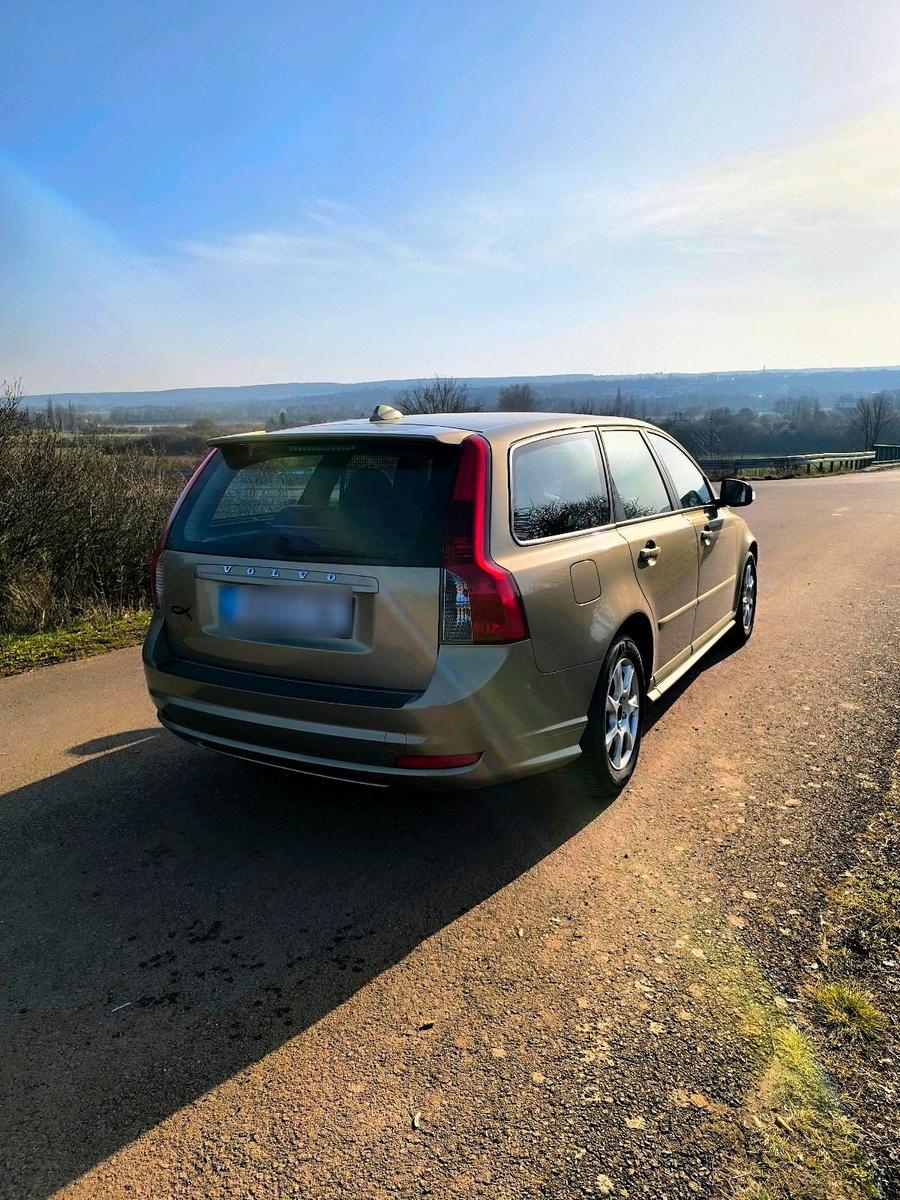 Volvo V50 2009 — photo 8