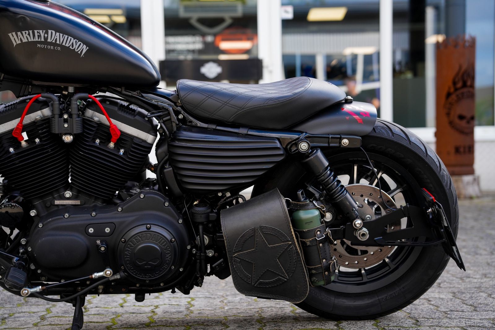 Fahrzeugabbildung Harley-Davidson SPORTSTER XL883N IRON - BOBBER - KURZES HECK