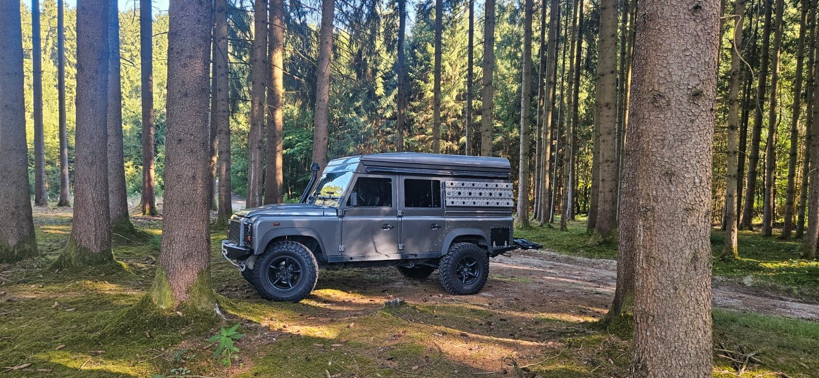 2009 Land Rover DEFENDER
