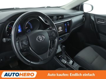 Toyota Auris - 11