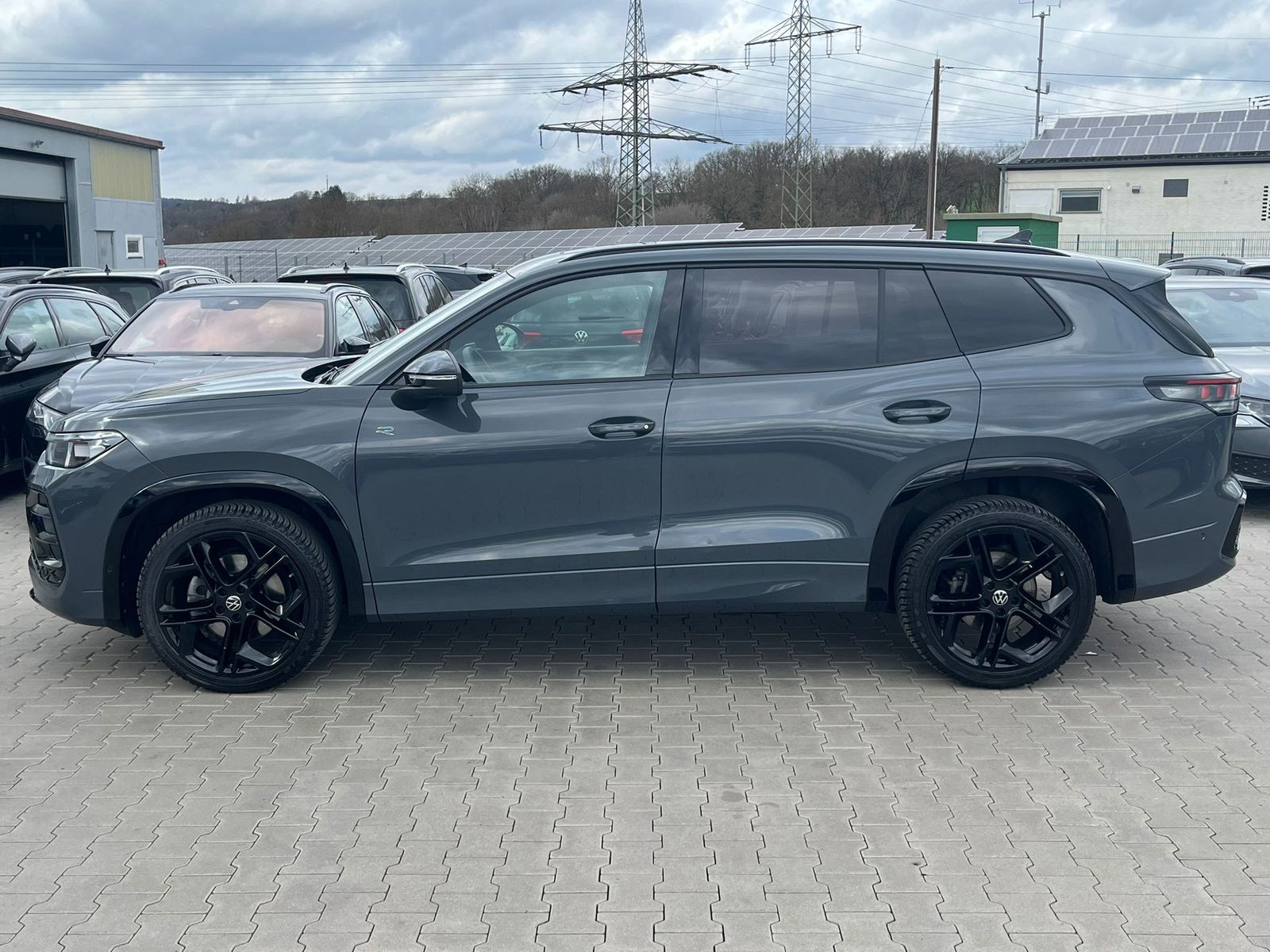 Изображение автомобиля Volkswagen Tayron 2.0 TDI 4M R-Line BLACK*7Si*MATRIX*PANO