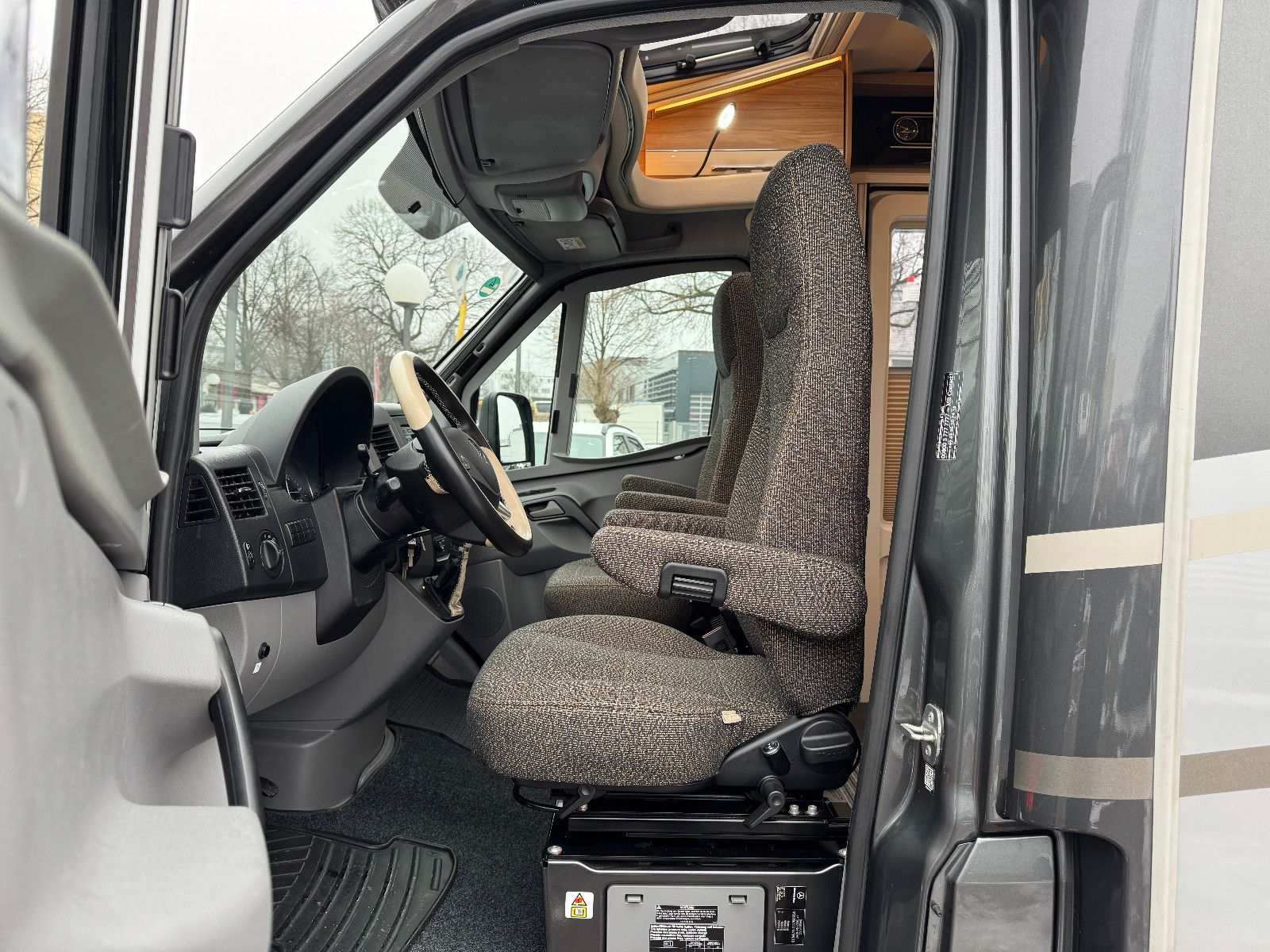 Fahrzeugabbildung HYMER / ERIBA / HYMERCAR ML-T 570 60 EDITION MB SPRINTER 316 CDI 7GT SHZD