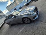 Mercedes-Benz E 200 Coupé E 200 - - Mercedes-Benz: Firmenfahrzeug