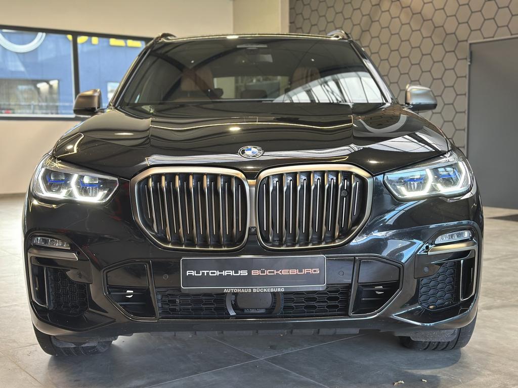 BMW X5 M50