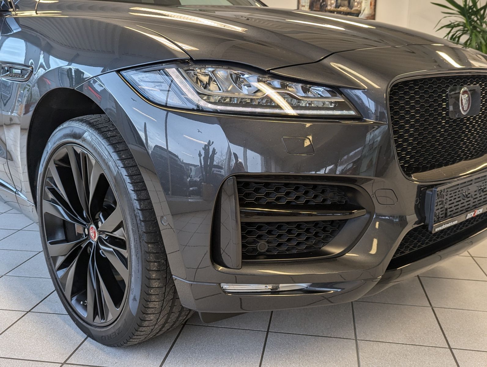 Fahrzeugabbildung Jaguar F-PACE R-Sport AWD Black LED+ PanoACC 22"