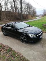 Mercedes-Benz CLA 180 - - Mercedes-Benz CLA 180 in Stuttgart