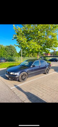 BMW 330i -