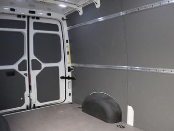 Volkswagen Crafter - 9