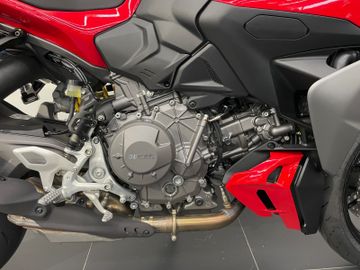 Ducati Streetfighter V2