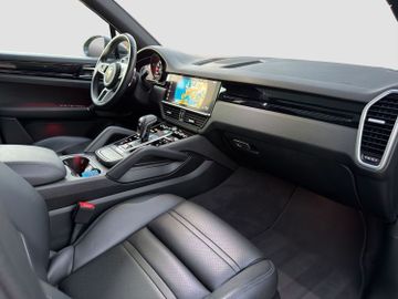 Porsche Cayenne - 12