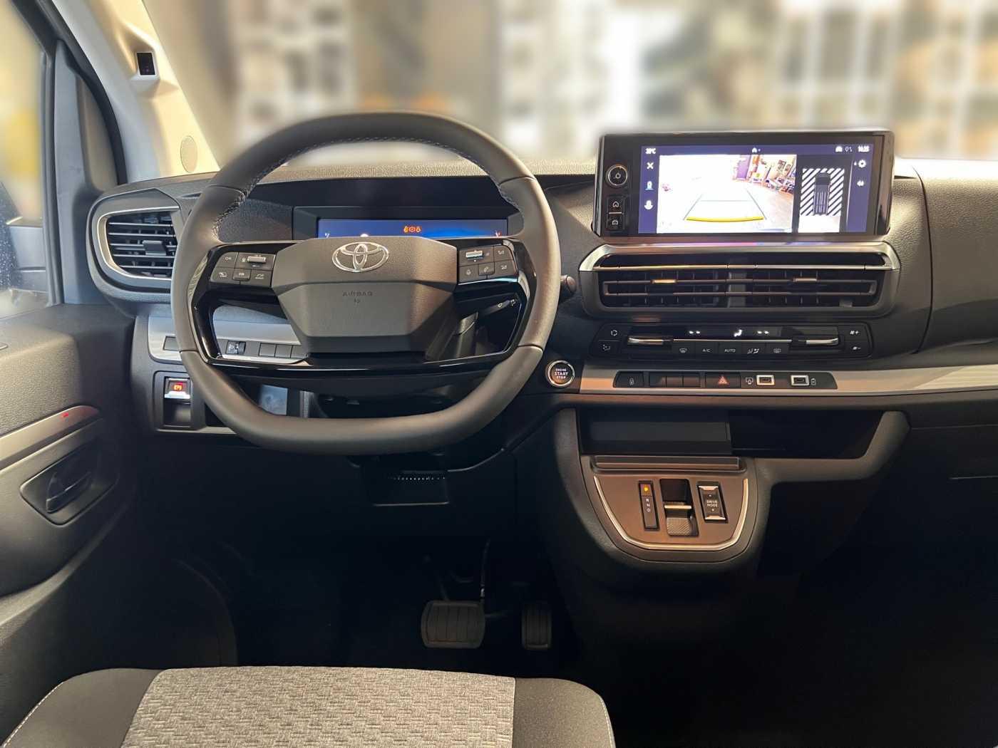 Toyota Proace Verso 2.2 D AT Teamplayer L1 8S NAVI