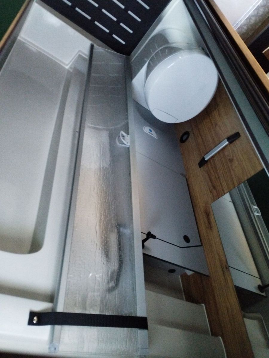 Fahrzeugabbildung Karmann Dexter 4x4 DE 560 AW Allrad 4x4, Rückfahrkamera