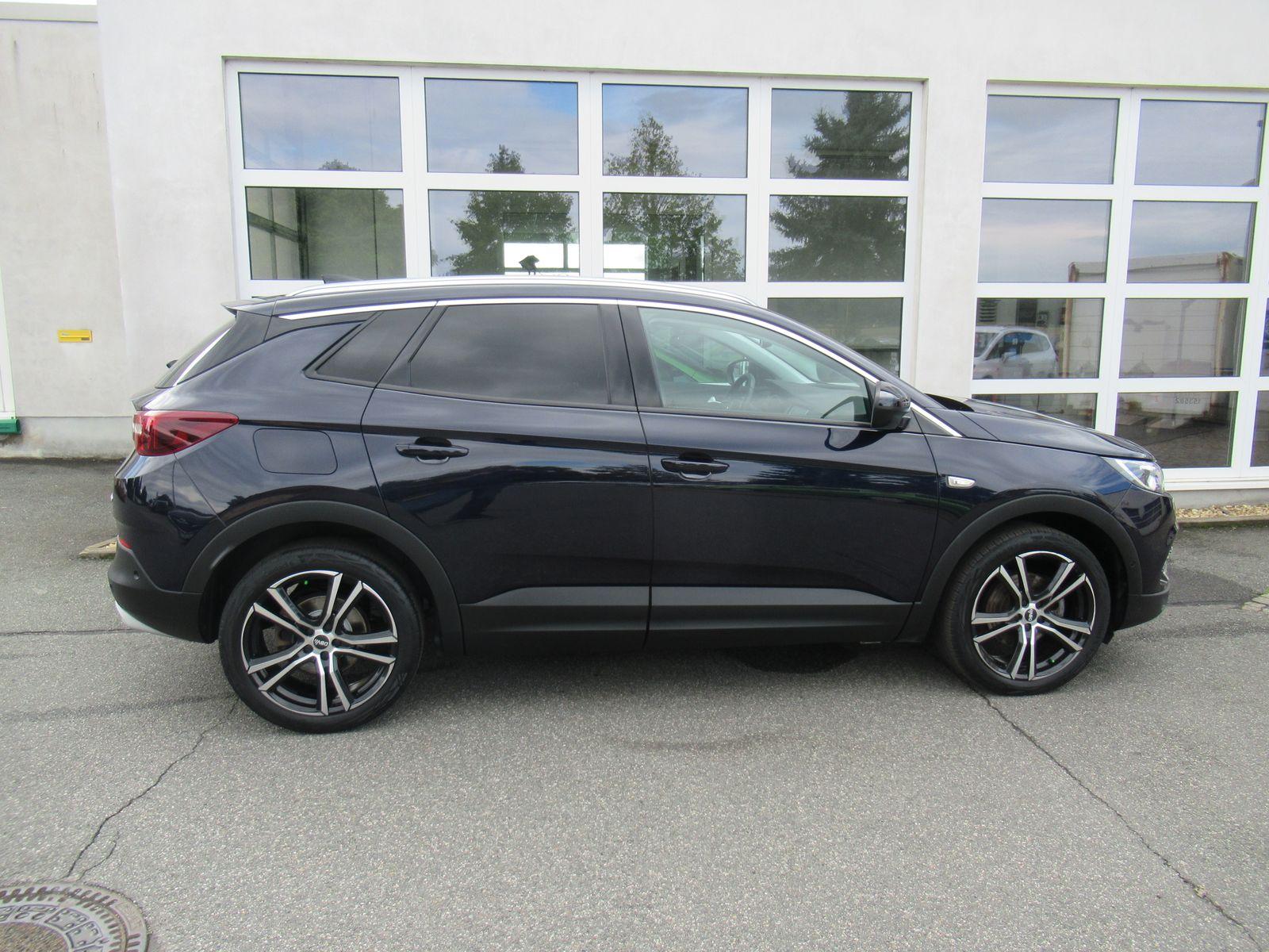 Opel Grandland X 1.6 Turbo Ultimate (EURO 6d-TEMP)
