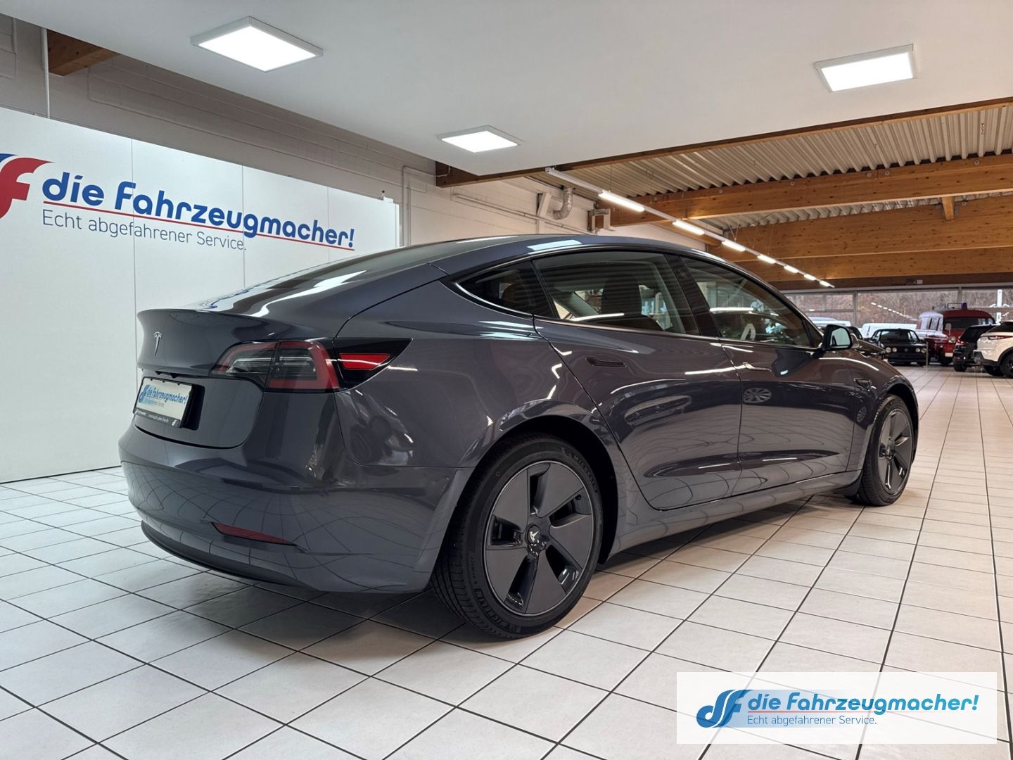 Fahrzeugabbildung Tesla Model 3 Long Range RWD Soundsystem ACC El. Heckk