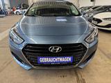 Hyundai i40 cw 1,6  blue-Anhängerkupplung-Tüv neu-1 Hand - Hyundai i40 aus 2016