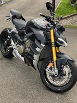 Ducati V4S DARK STEALTH - STREETFIGHTER