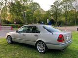 Mercedes-Benz Oldtimer W202 C180 ELEGANCE  - Mercedes-Benz C-Klasse W202 mit Benzin-Antrieb