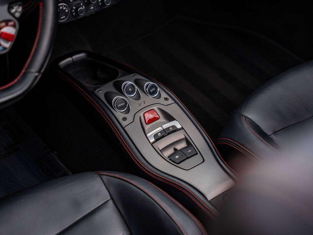 FERRARI 458 SPIDER 4.5I V8 - 571 ch