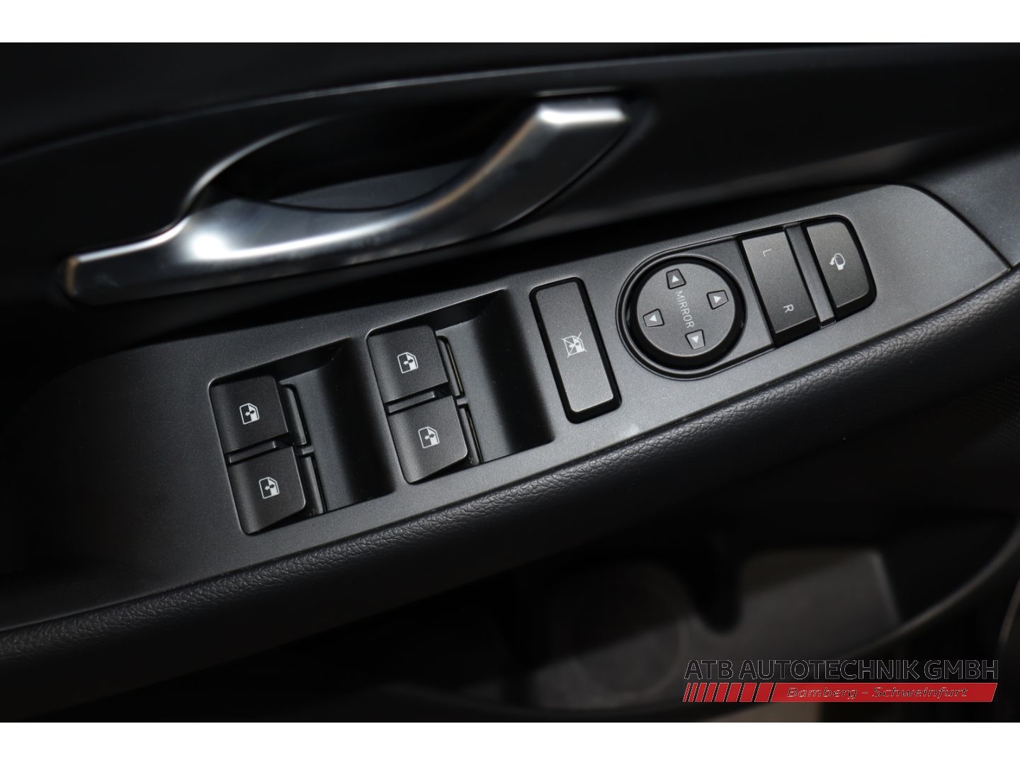 Fahrzeugabbildung Hyundai i30 Kombi 1.5 T-GDi 48V DCT Advantage Navi LED A
