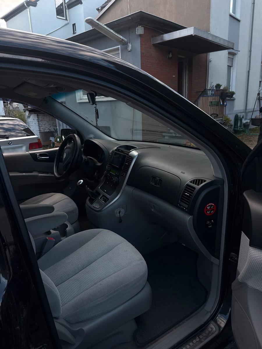 Kia Carnival 2009 — photo 8