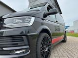 Volkswagen T6 California - schwarze Volkswagen T6 California