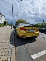 BMW M4 Coupé M4 - mit Benzin-Antrieb: Coupe, Gold