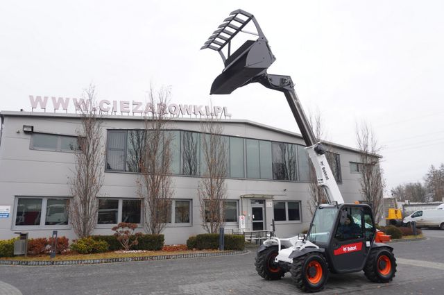 Bobcat T2250 telehandler / 4x4 / 5 m reach