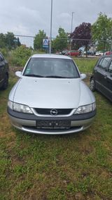 Opel Vectra 1,6 - Opel Vectra aus 1997: 1.6