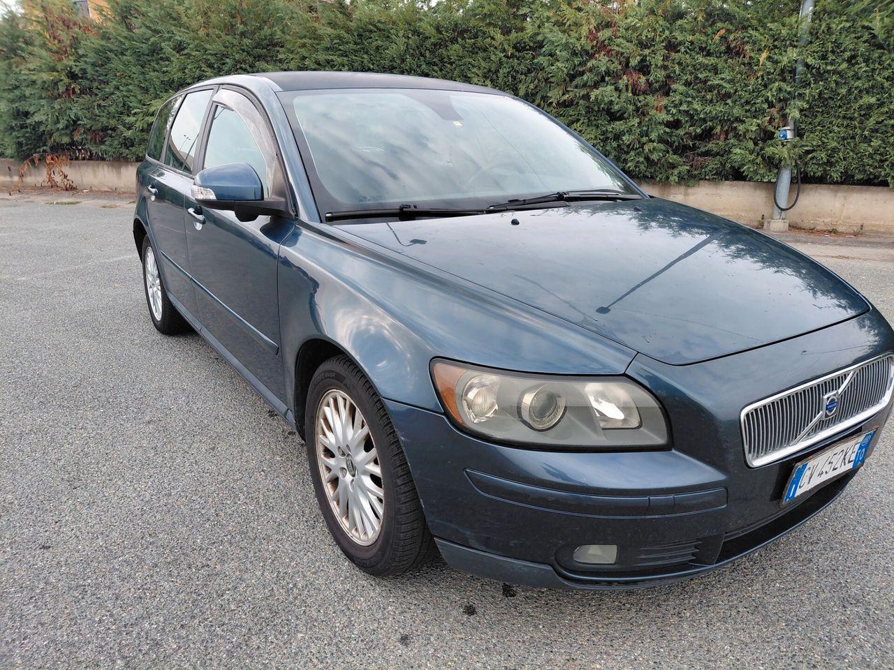 Volvo V50 2005 — вигляд ззаду