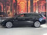 Opel Insignia A Sports Tourer Innovation 4x4/NAVI/OPC - mit Diesel-Antrieb: Sitzbelüftung, Kombi, mit Klimaanlage