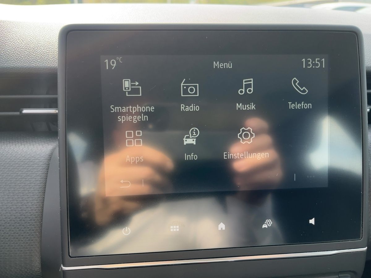 Fahrzeugabbildung Renault Clio EQUILIBRE E-TECH 145 EPH