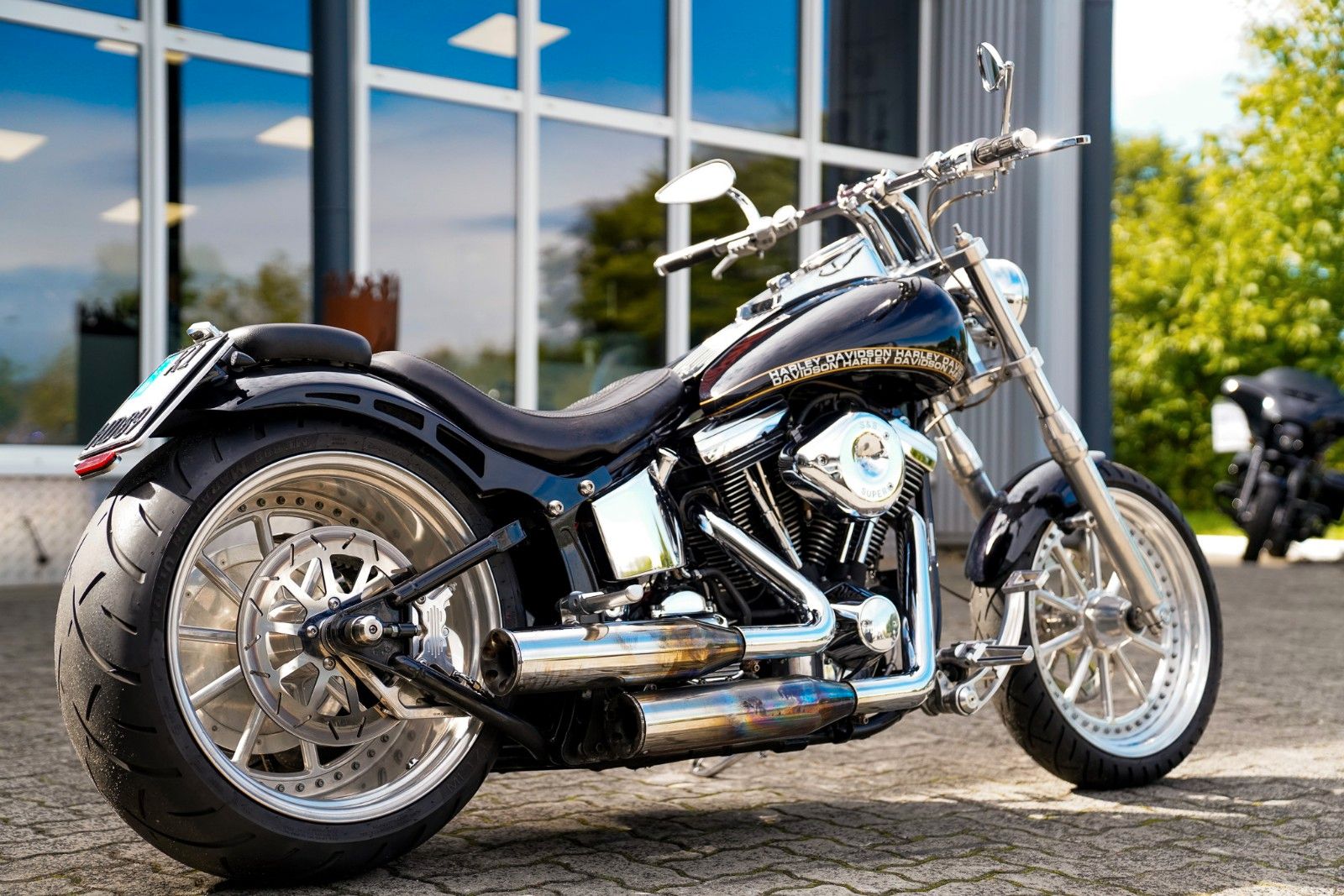 Fahrzeugabbildung Harley-Davidson FLSTC HERITAGE SOFTAIL CLASSIC EVO Custom Umbau