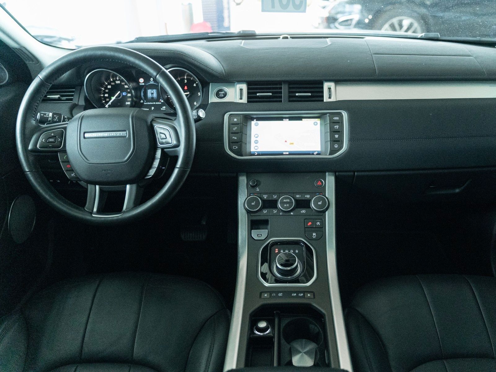 Fahrzeugabbildung Land Rover Range Rover Evoque SE Autom., Panorama,Winter-P.