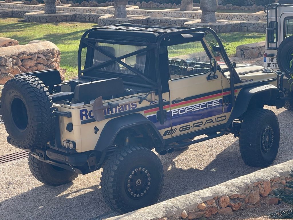 Mercedes-Benz G 500