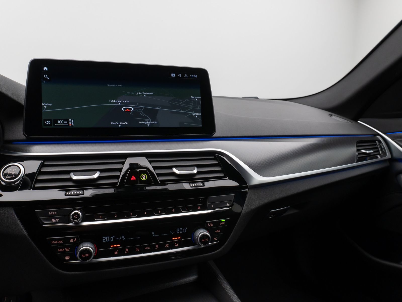 Fahrzeugabbildung BMW 530d M Sport Laser HUD DAB Komfort Alarm 18Zoll