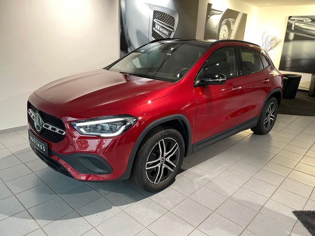 Fahrzeugabbildung Mercedes-Benz GLA 250 4M Head-Up/Multikontursitz/Standheiz/AHK
