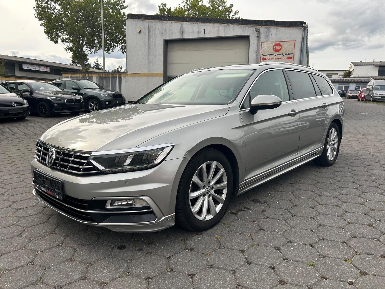 Volkswagen Passat R-LINE/ Panorama/Ledersitze/RF.Kamera