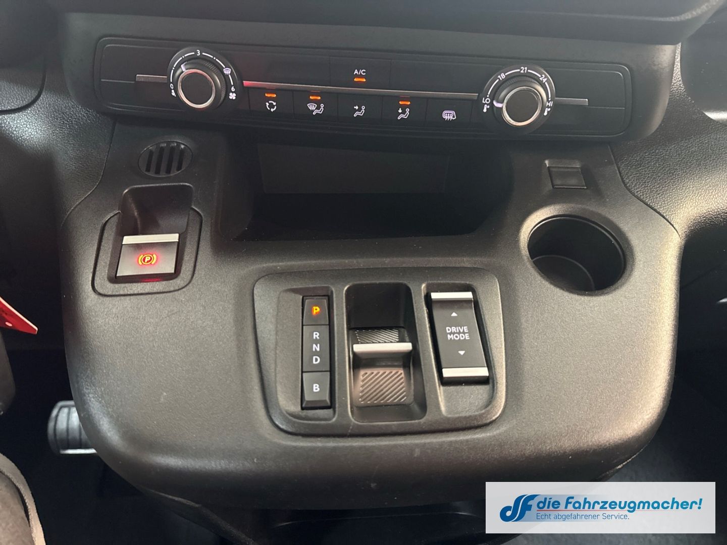 Fahrzeugabbildung Opel Combo E Cargo - e Edition XL LED Apple CarPlay A